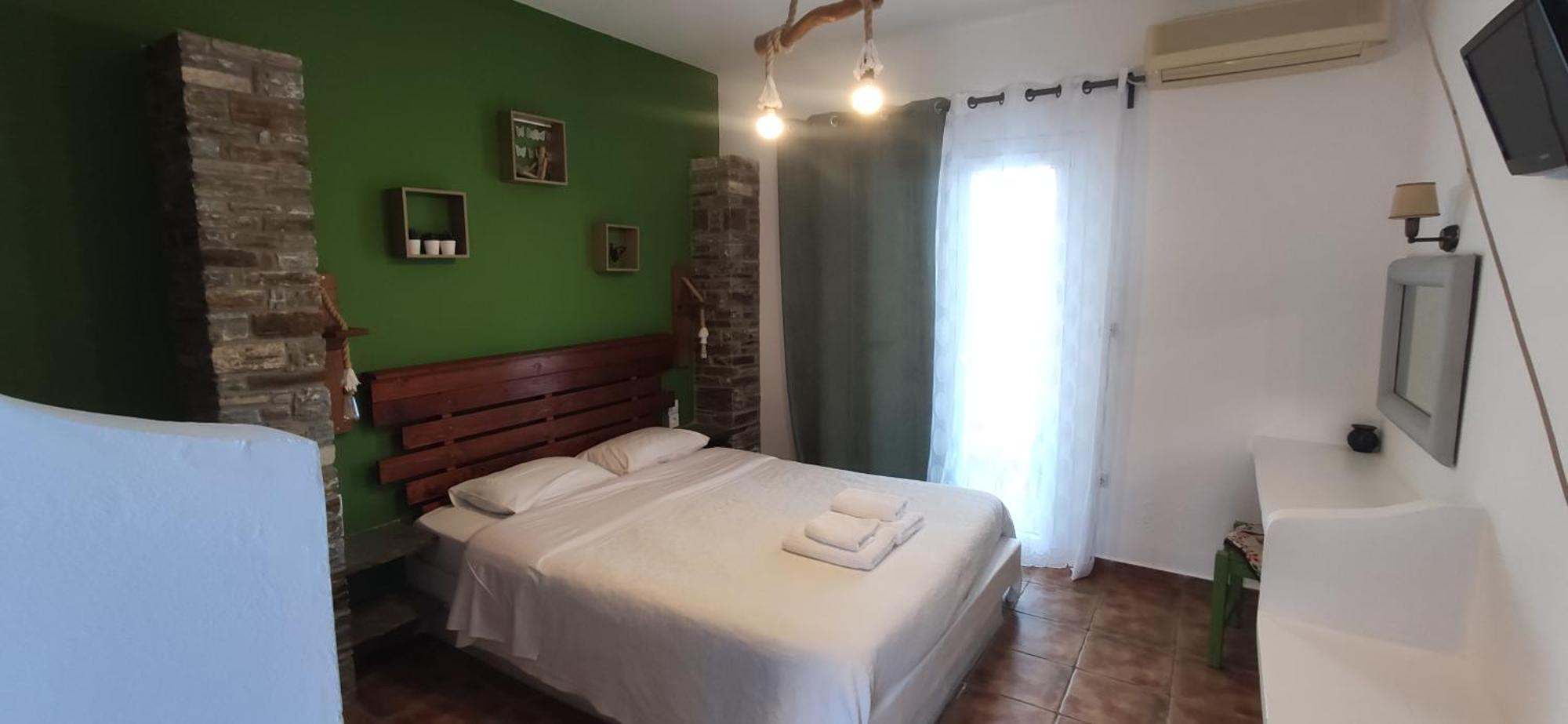 Anemos Sea View Aparthotel Batsi  Ruang foto